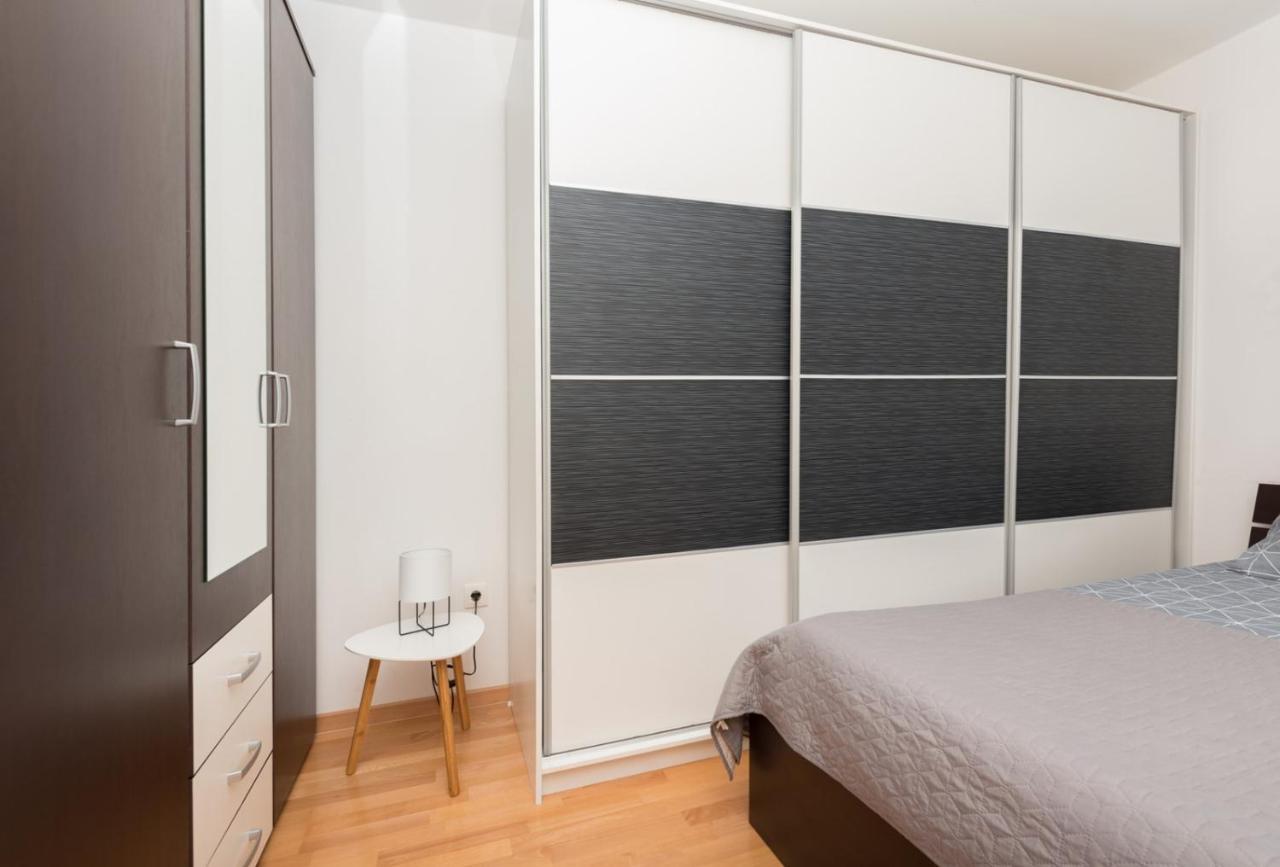 Apartment Sea View In Makarska, Free Parking المظهر الخارجي الصورة