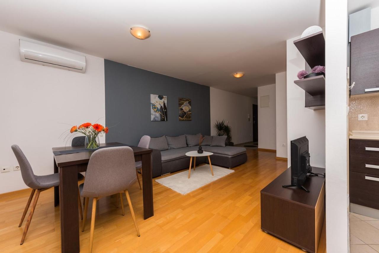 Apartment Sea View In Makarska, Free Parking المظهر الخارجي الصورة