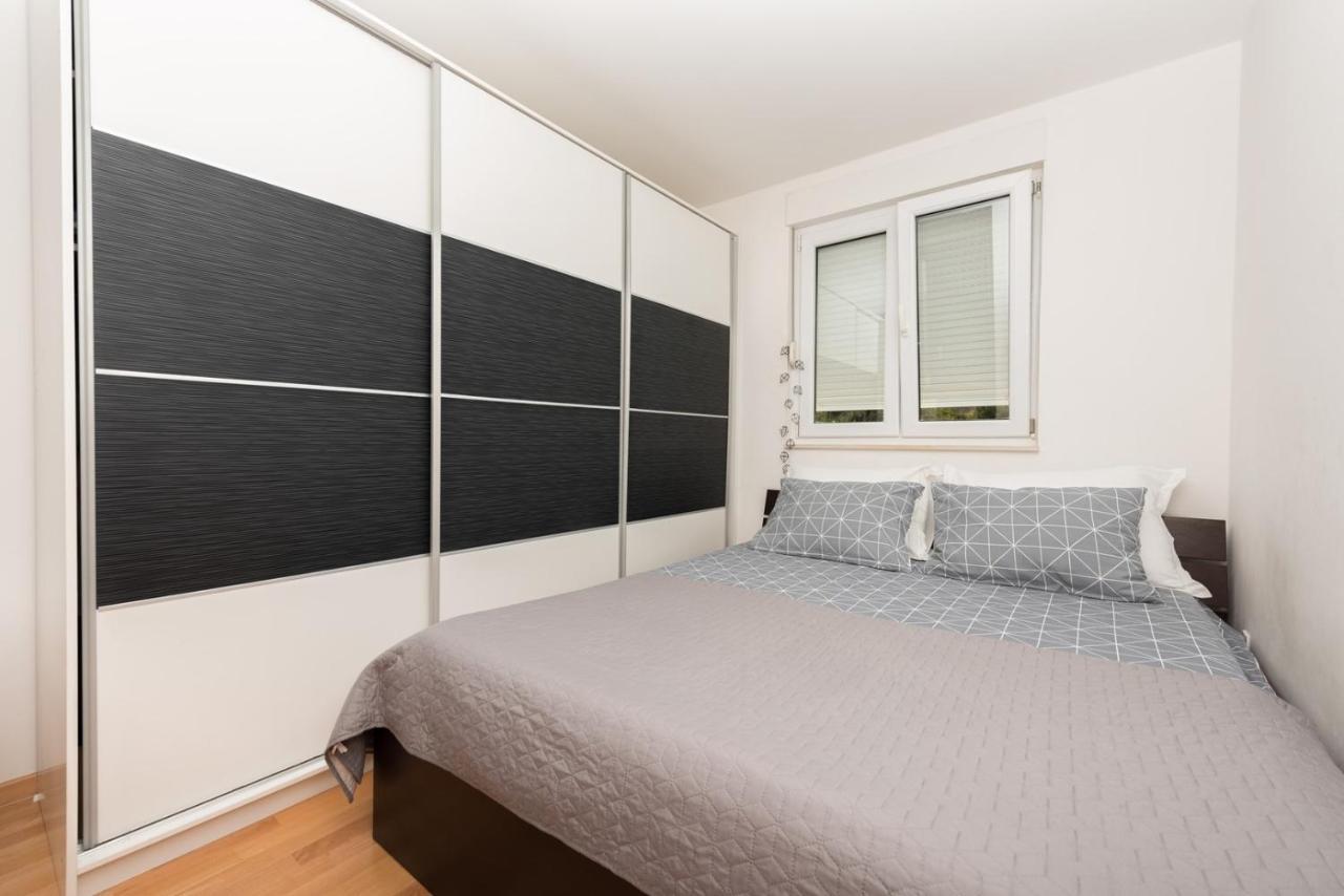 Apartment Sea View In Makarska, Free Parking المظهر الخارجي الصورة